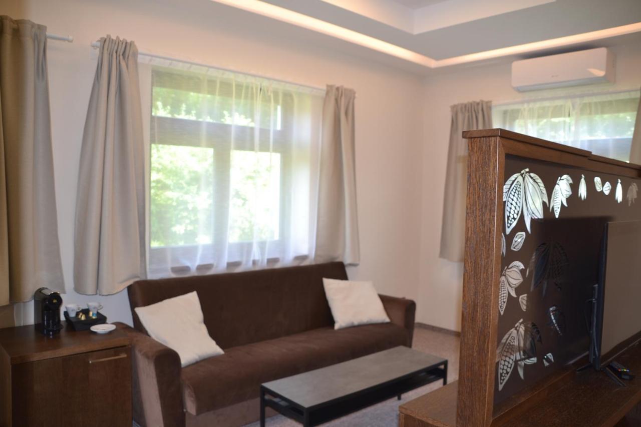 Wellness Hotel Svachovka Mirkovice Экстерьер фото